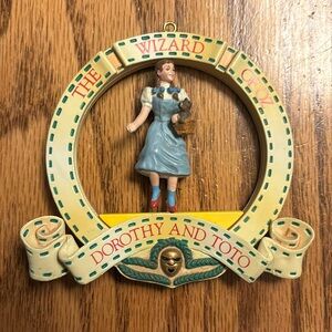1988 Licensed Wizard of Oz Christmas ornament Dorothy and Toto